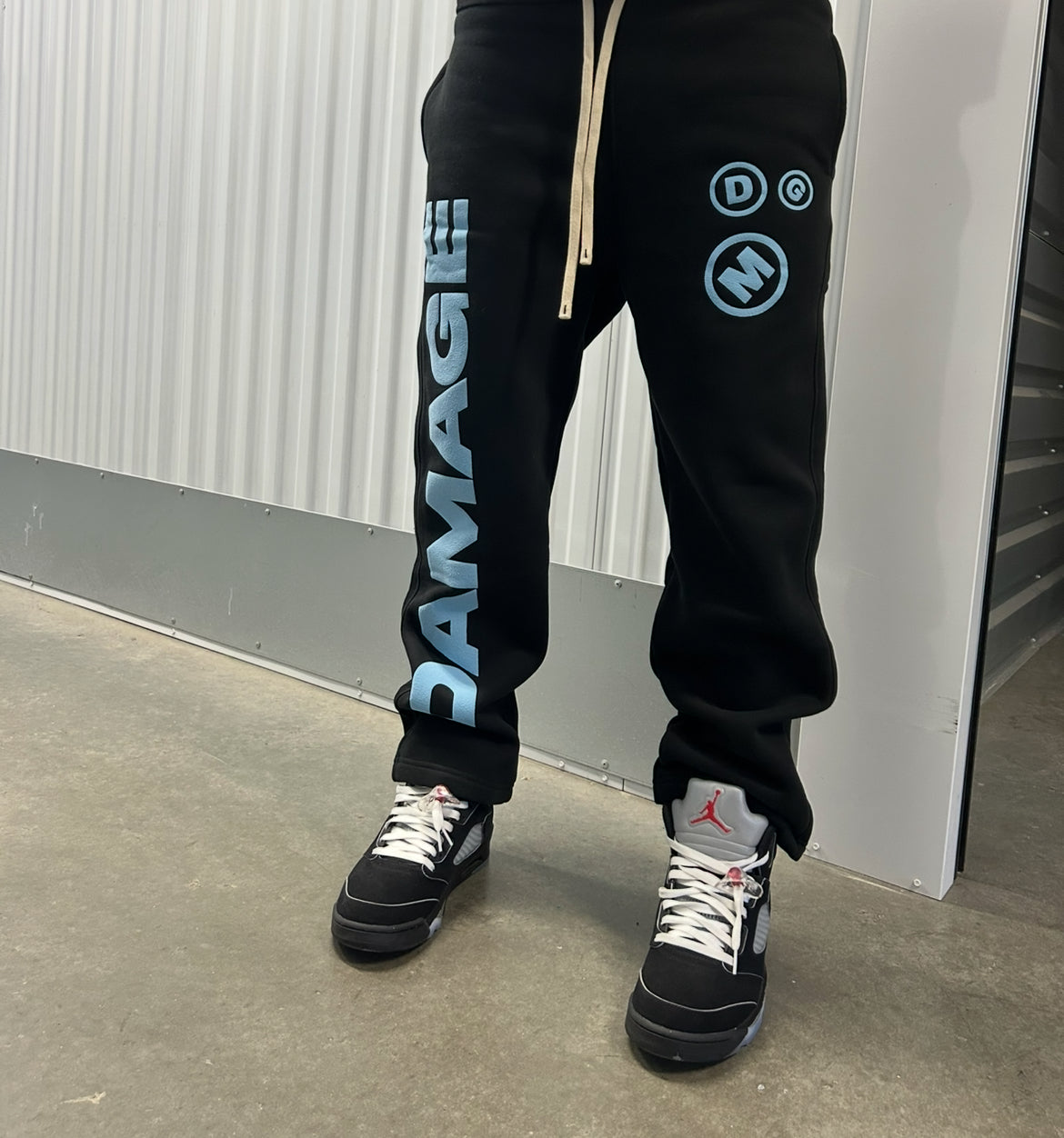 Damage Sweatpants Black & Blue